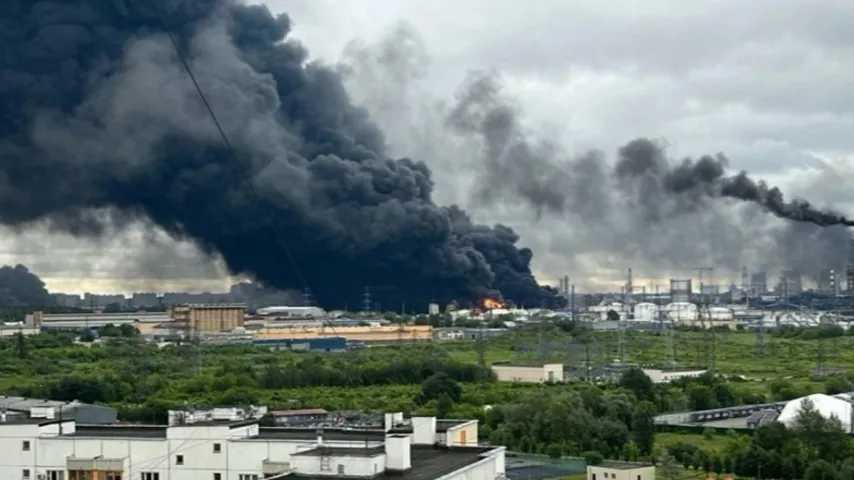 Angriff mit 390 Drohnen auf Moskau, ein Palast nahe der Hauptstadt getroffen