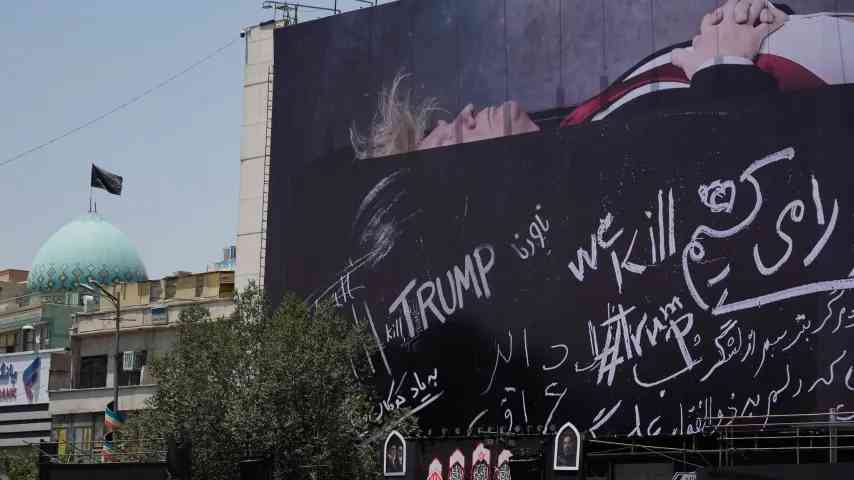 Trump im Sarg, Poster in Teheran: Iran fordert Rache nach Beerdigung des Ajatollahs