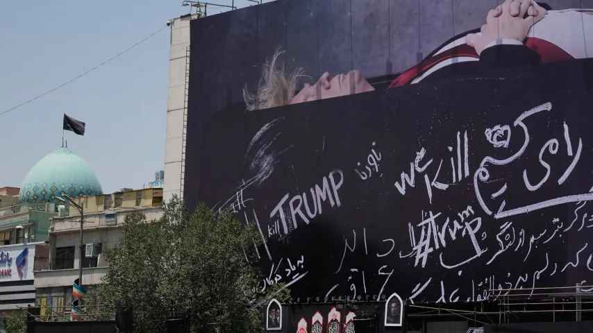 Trump im Sarg, Poster in Teheran: Iran fordert Rache nach Beerdigung des Ajatollahs