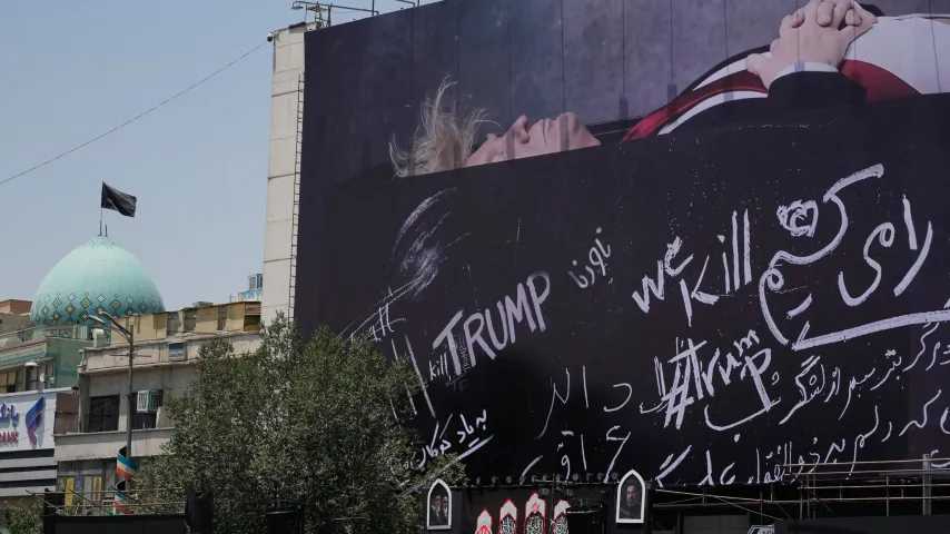 Trump im Sarg, Poster in Teheran: Iran fordert Rache nach Beerdigung des Ajatollahs