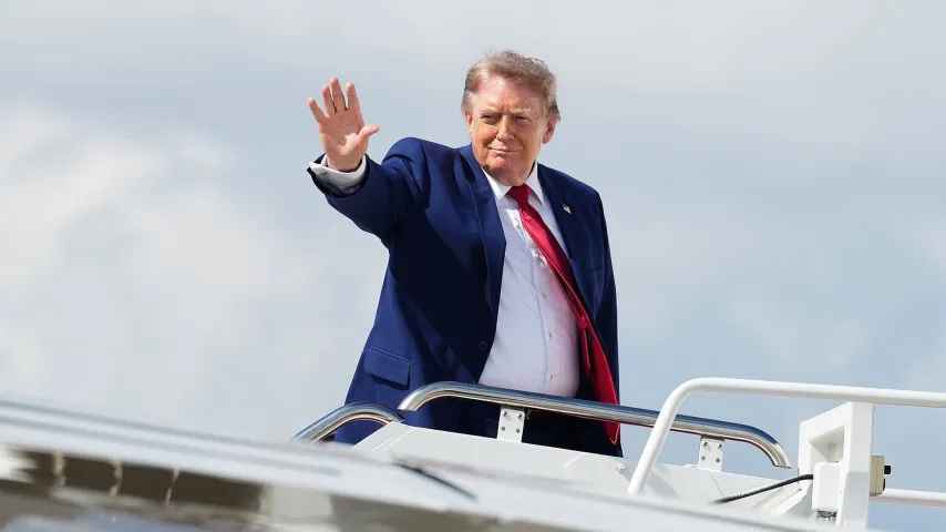 Gefahr für Trump auf dem Golfplatz / F-16 steigen auf, um zwei unbekannte Flugzeuge abzufangen
