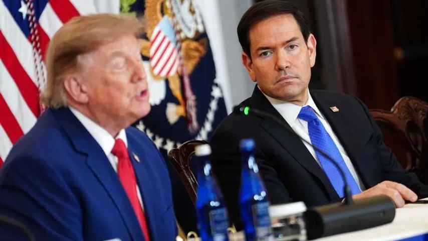 Massive Visastreichungen in den USA: Trump verpasst Asylsuchenden den ersten Schlag