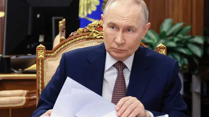 Russland 'erklärt Großbritannien den Krieg' / trifft Militärziele in und außerhalb der Ukraine