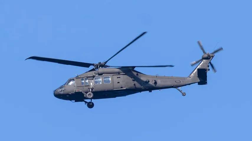 US-Black Hawk stürzt ab; Armee nennt es 'Unfall', keine Verletzten gemeldet