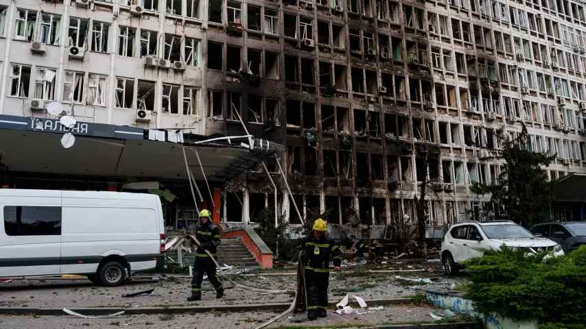 Ballistische Rakete auf Entbindungsstation – Russische Angriffe töten acht Menschen in der Ukraine