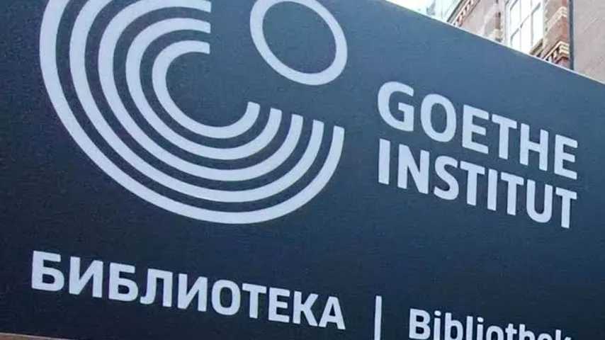 Deutschland beschuldigt Russland des Angriffs, Moskau setzt nach: Schließt Goethe-Institute