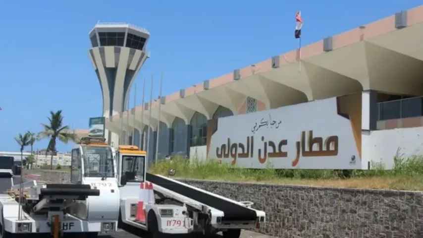 Frontkampf im Jemen: Huthi greifen Aden-Flughafen an, Regierung startet Offensive