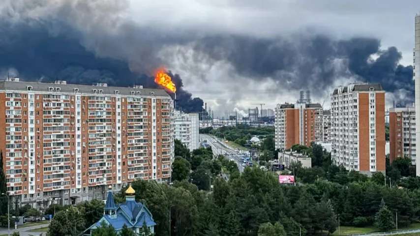 Moskau Ziel von Drohnen, Flüge an Flughäfen der Hauptstadt eingestellt