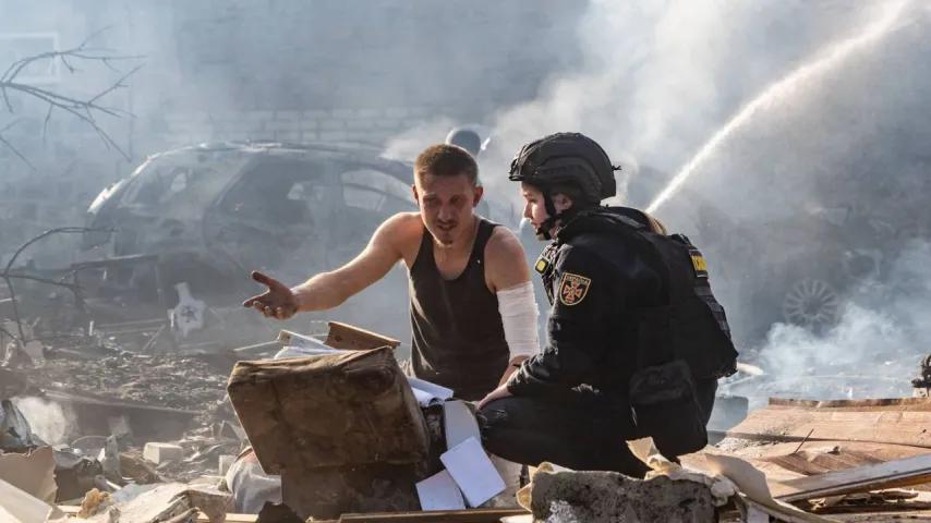 Sechs Angriffe nach Waffenstillstand…Putin ignoriert Trump, trifft Kraftwerke in der Ukraine