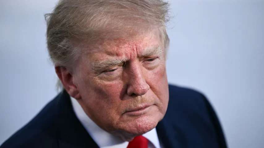 Trump droht, Waffenlieferungen zu stoppen / NATO-Botschafter: Versorgung Kiews geht weiter