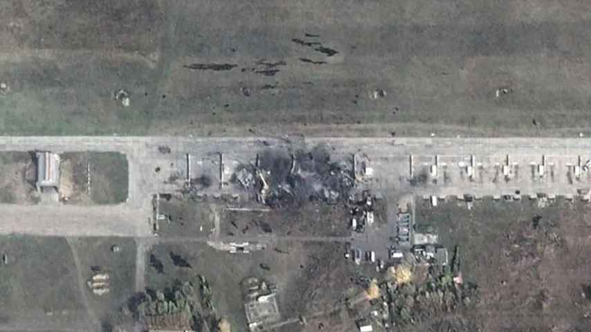 Zerstört sechs Putins Bomber / Ukraine: tiefer Schlag auf russische Luftbasis