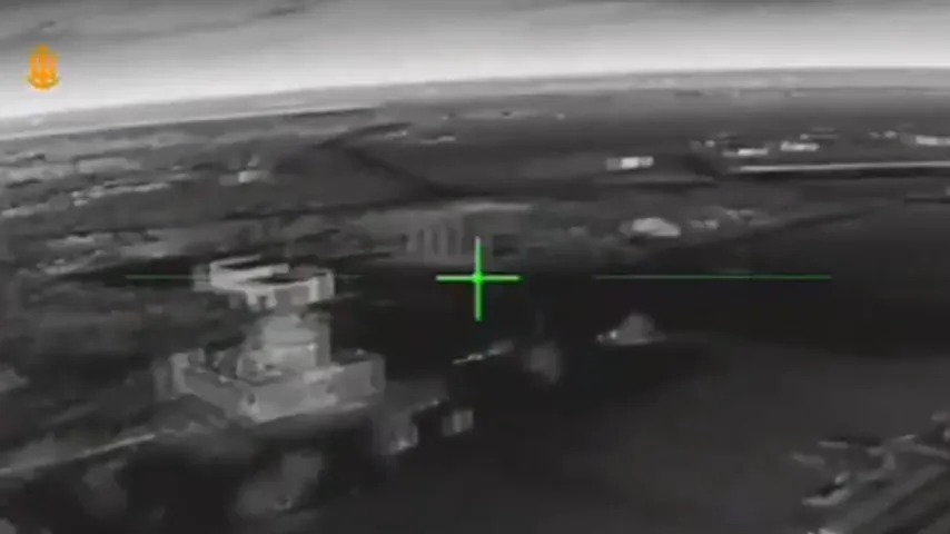 Ukrainer zerstören russische Basis auf Krim mit einem einzigen Angriff, Aufnahmen veröffentlicht