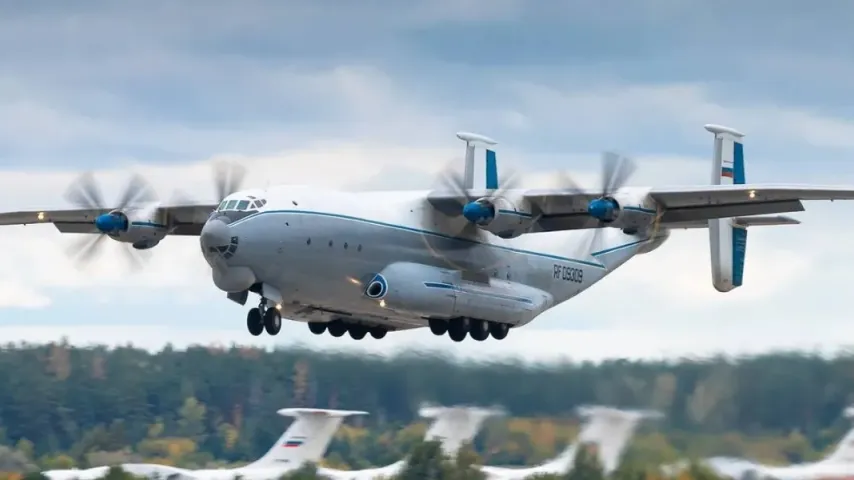 Russisches Militärflugzeug stürzt ab