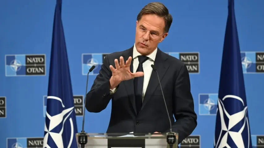 Russland 'bereitet sich auf eine langfristige Auseinandersetzung vor', sagt NATO-Chef