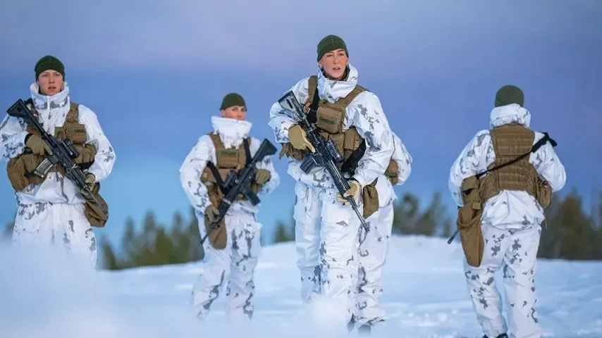 Wir überlegen, wohin wir gehen", Grönländer rüsten für einen möglichen Krieg