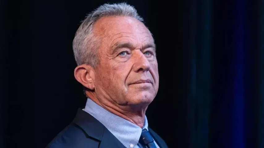„Früher nahm ich Kokain auf Toilettenverschlüssen“: RFK Jr. löst Wut und Rücktrittsaufrufe aus