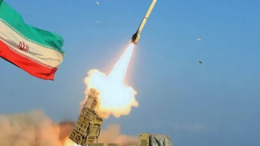 Iranische Revolutionsgarde: Erste Welle von Raketen- und Drohnenangriffen auf Israel gestartet