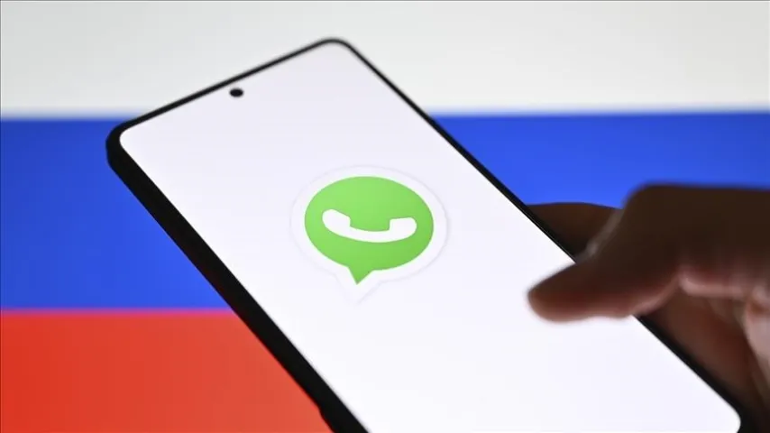 Russland „verdunkelt“ WhatsApp / sperrt Meta-Plattform, fördert heimische Dienste