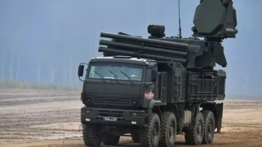 Ukrainer treffen russische Raketensysteme S-400 und Pantsir-S1