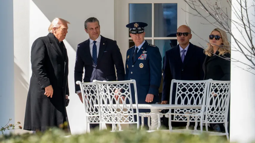 Iran lügt”, Trump: “Sie fürchten Verhandlungen, weil ihr Volk sie tötet”!