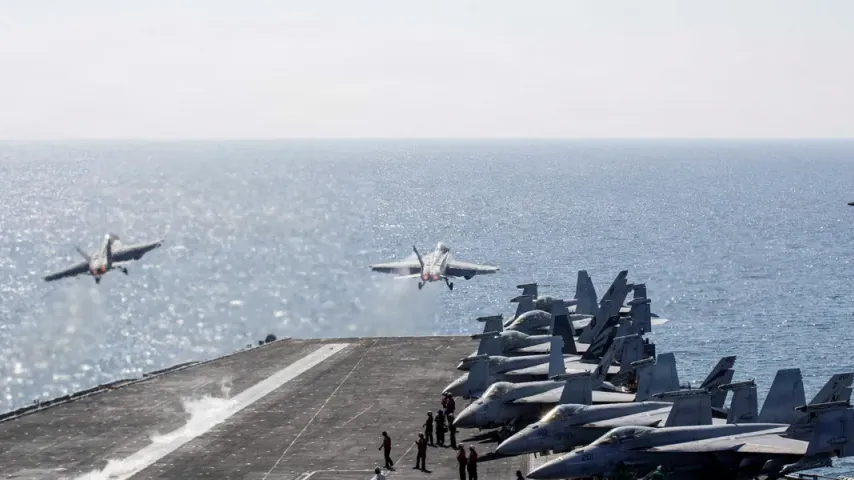 Tausende US-Fallschirmsoldaten erreichen den Nahen Osten, Verstärkungen intensivieren sich