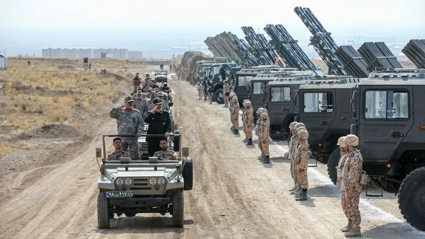 Irans Warnung/Droht USA und Israel: Ihr wisst nichts über unser Arsenal