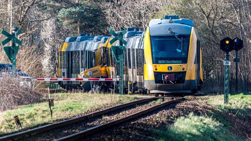 Schwerer Unfall in Dänemark: Zwei Züge prallen zusammen, viele Verletzte