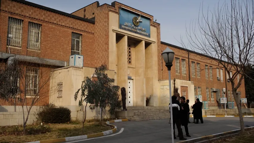 Spannungen im Nahen Osten: Ehemaliges Gebäude der US-Botschaft in Teheran getroffen