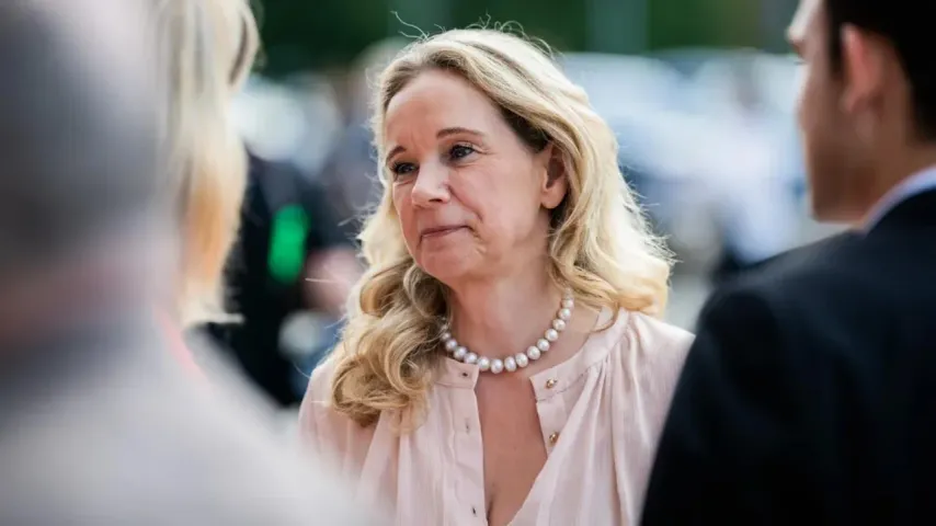 Verteilte unrechtmäßig 2,6 Mio. Euro gegen Antisemitismus – deutsche Kulturministerin tritt zurück