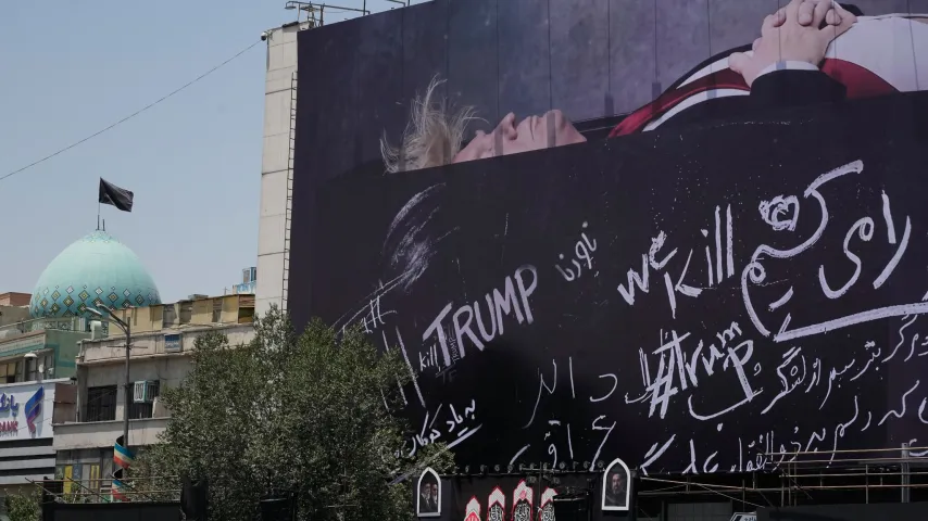 Trump im Sarg, Poster in Teheran: Iran fordert Rache nach Beerdigung des Ajatollahs