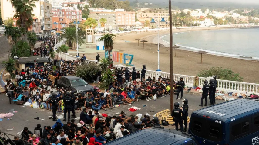 Ceuta-Krise kehrt zurück: Tausende Migranten an Strände zurückgekehrt